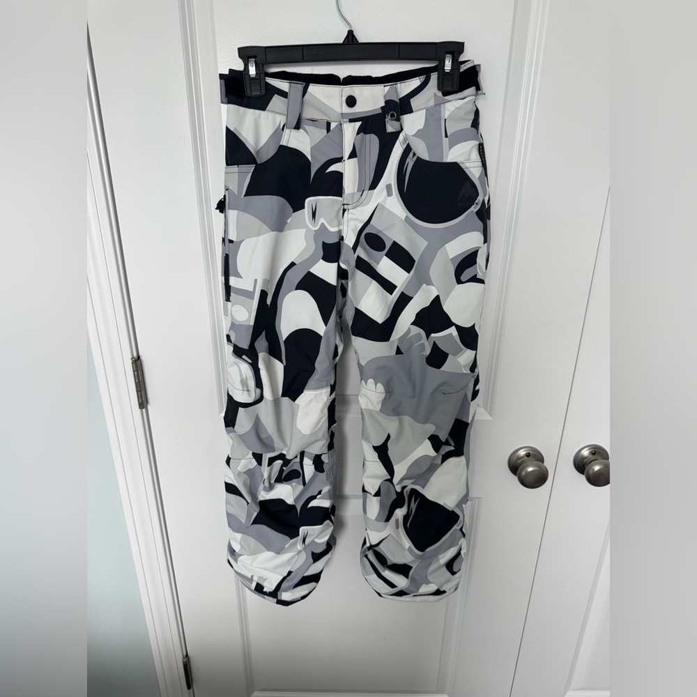 Burton Boys Barnstorm 2L Pants True Black Cosmoblock Size Medium - Picture 2 of 10
